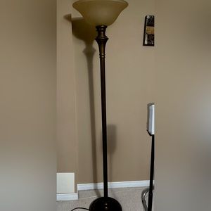 Floor lamp